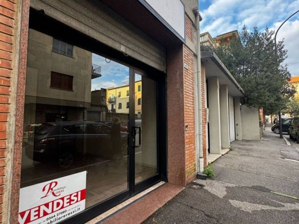 negozio in vendita a Grosseto in zona Centro Città