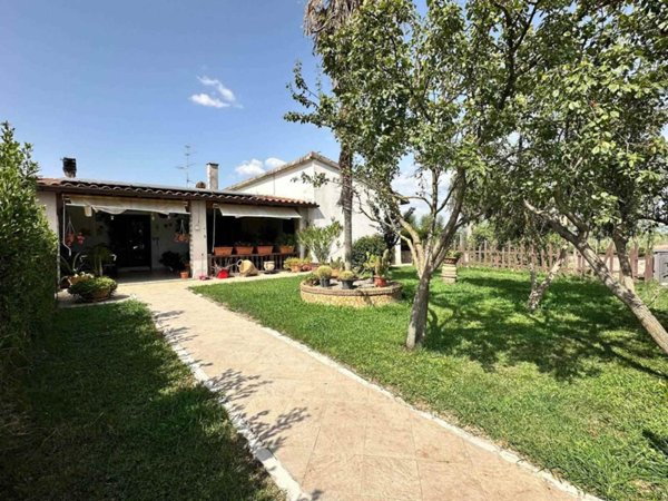 casa indipendente in vendita a Grosseto
