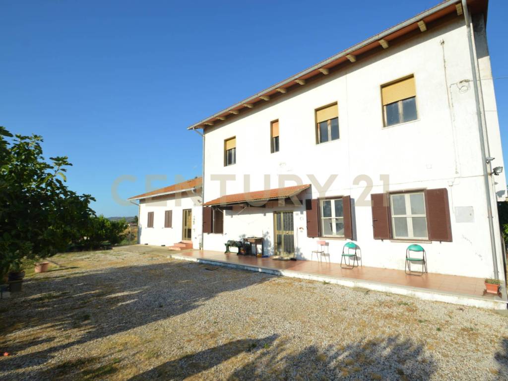 casa indipendente in vendita a Grosseto in zona Alberese