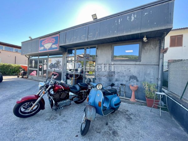 locale commerciale in vendita a Grosseto