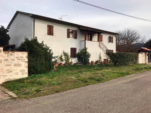 casa indipendente in vendita a Grosseto in zona Braccagni