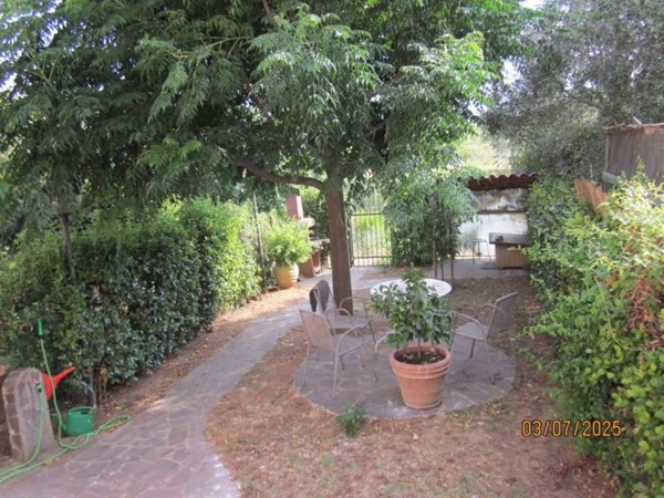 casa indipendente in vendita a Grosseto in zona Bagno Roselle
