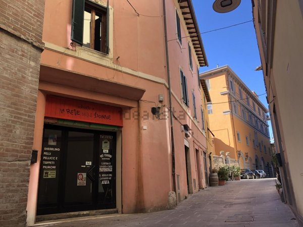 locale di sgombero in vendita a Grosseto in zona Centro Città