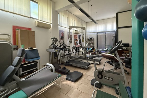 locale commerciale in vendita a Grosseto