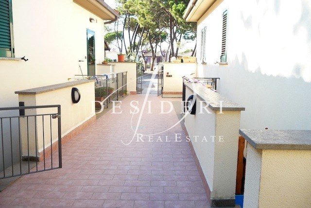 casa indipendente in vendita a Grosseto in zona Principina a Mare