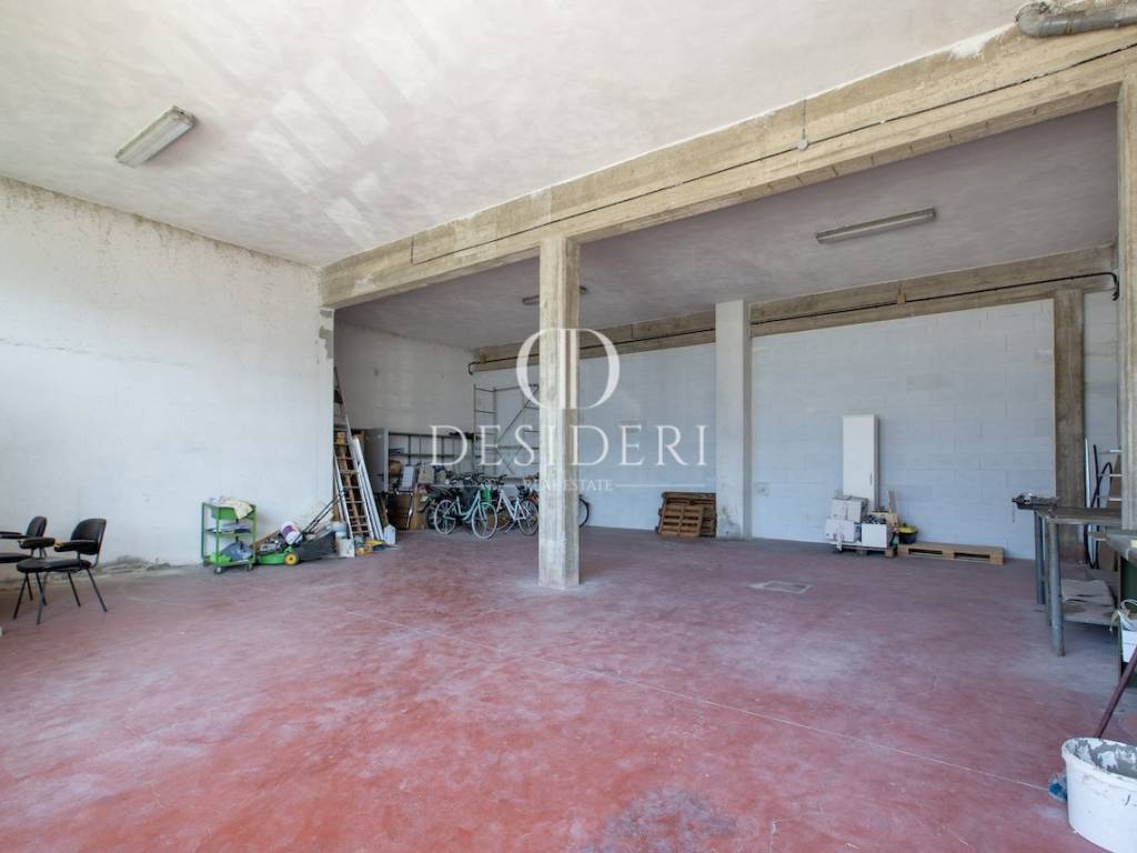 locale commerciale in vendita a Grosseto in zona Braccagni