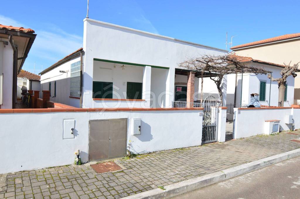 appartamento in vendita a Grosseto in zona Marina di Grosseto