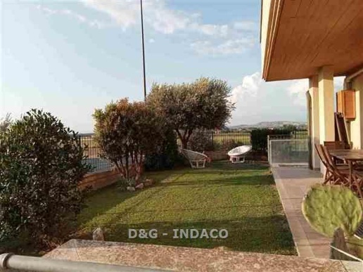 casa indipendente in vendita a Grosseto in zona Alberese