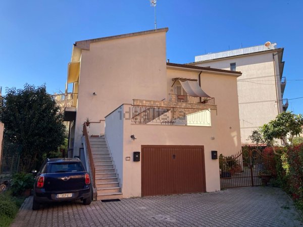 casa indipendente in vendita a Grosseto in zona Stadio