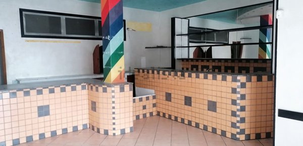 locale commerciale in vendita a Grosseto