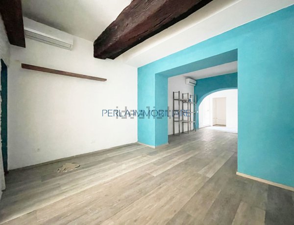 locale commerciale in vendita a Grosseto in zona Centro Città