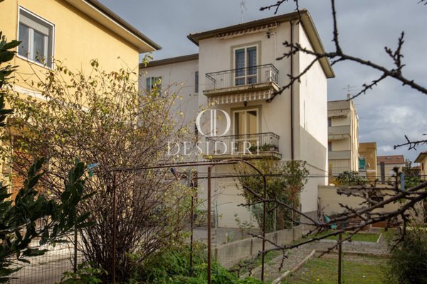 casa indipendente in vendita a Grosseto in zona Stadio