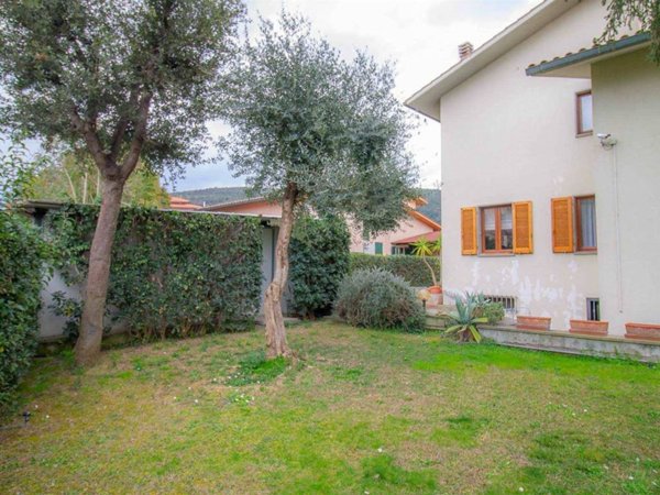 casa indipendente in vendita a Grosseto in zona Braccagni