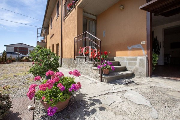 casale in vendita a Grosseto in zona Principina a Terra