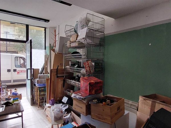 negozio in vendita a Grosseto in zona Marina di Grosseto