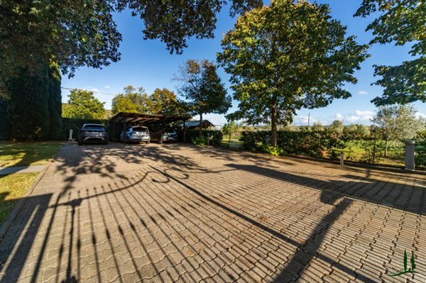 casa indipendente in vendita a Grosseto in zona Centro Città