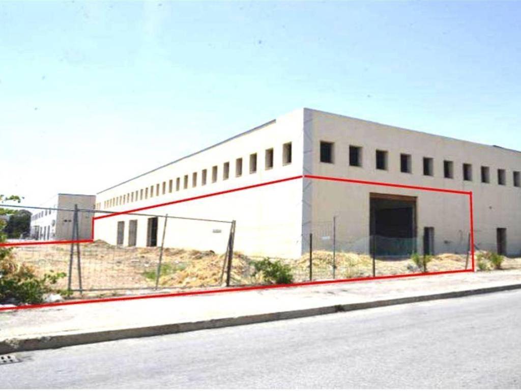 locale commerciale in vendita a Grosseto