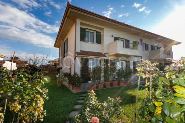 casa indipendente in vendita a Grosseto in zona Marina di Grosseto