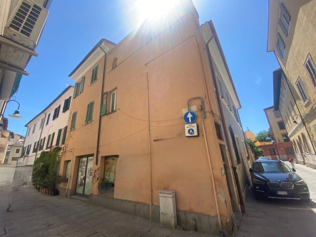 intera palazzina in vendita a Grosseto in zona Centro Città
