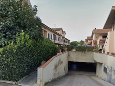 appartamento in vendita a Grosseto in zona Principina a Terra
