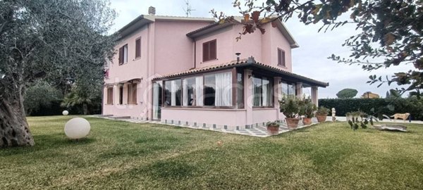 casa indipendente in vendita a Grosseto in zona Orcagna