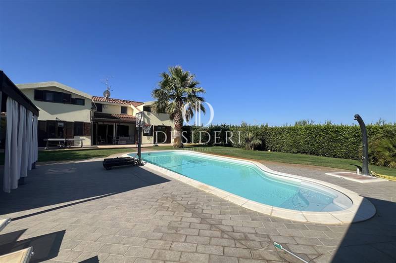 casa indipendente in vendita a Grosseto in zona Principina a Terra