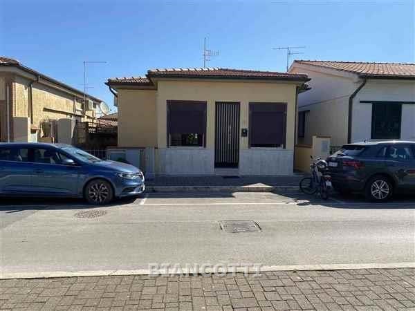 appartamento in vendita a Grosseto in zona Marina di Grosseto