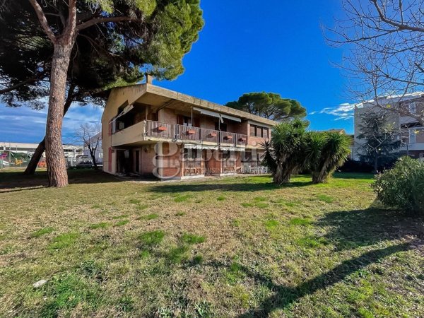 casa indipendente in vendita a Grosseto
