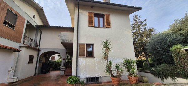 casa indipendente in vendita a Grosseto in zona Braccagni