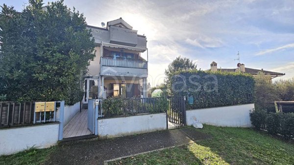 appartamento in vendita a Grosseto in zona Istia d'Ombrone-Le Stiacciole