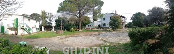 casa indipendente in vendita a Grosseto in zona Bagno Roselle