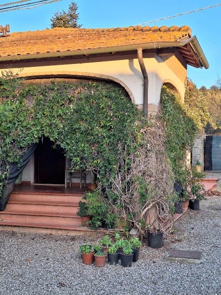 casa indipendente in vendita a Grosseto in zona Braccagni