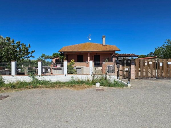 casa indipendente in vendita a Grosseto in zona Marina di Grosseto