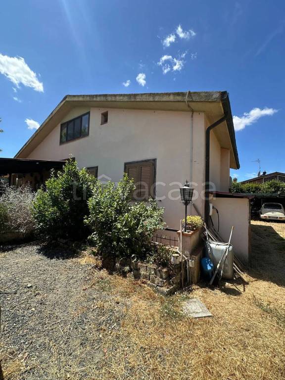 casa indipendente in vendita a Grosseto in zona Braccagni