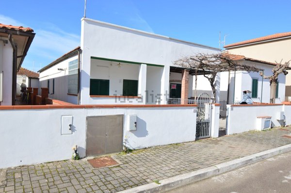 appartamento in vendita a Grosseto in zona Marina di Grosseto