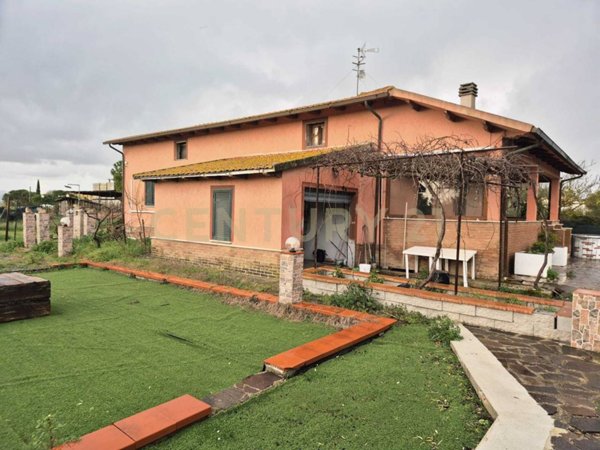 casa indipendente in vendita a Grosseto in zona Stazione