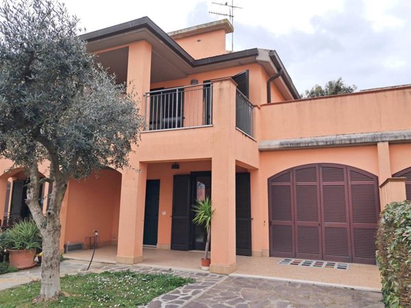 casa indipendente in vendita a Grosseto in zona Orcagna