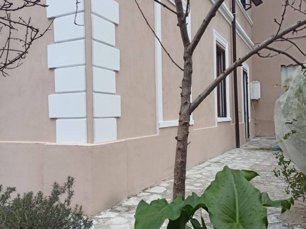 intera palazzina in vendita a Grosseto