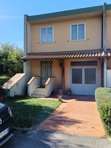 casa indipendente in vendita a Grosseto in zona Braccagni