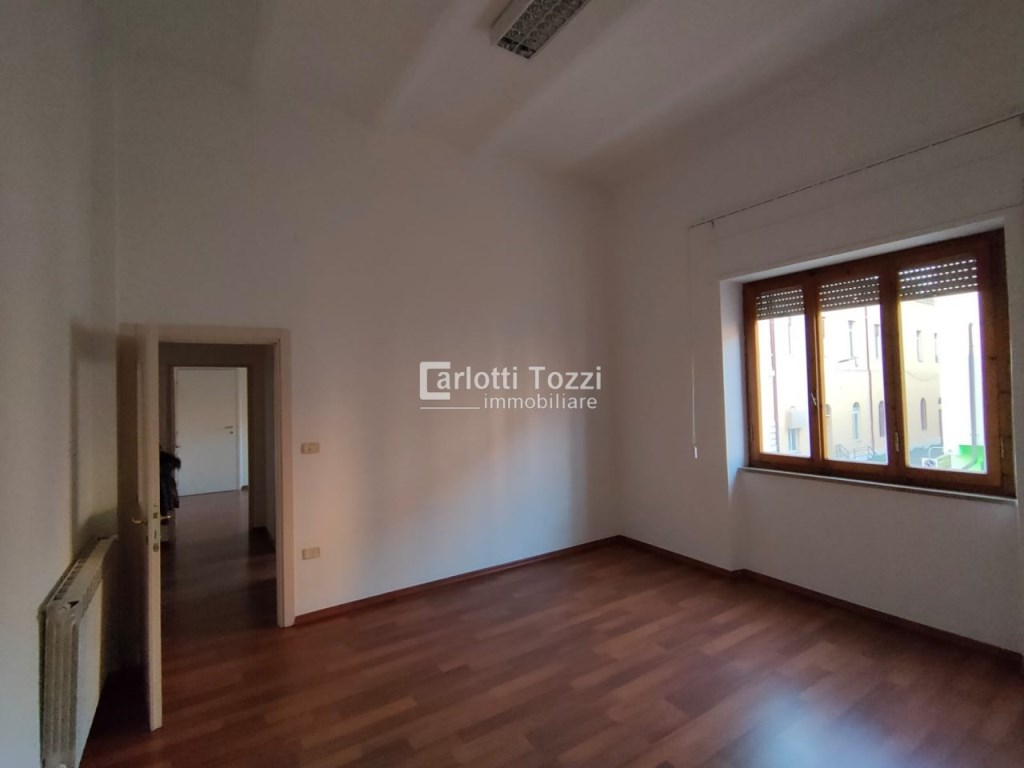 ufficio in vendita a Grosseto in zona Centro Città