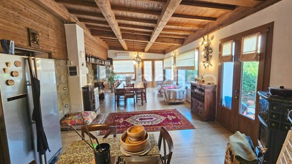 casa indipendente in vendita a Grosseto in zona Santa Maria di Rispescia