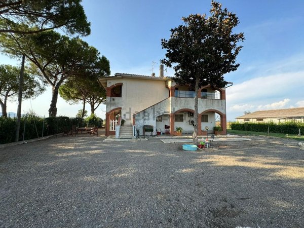 casa indipendente in vendita a Grosseto in zona Principina a Terra