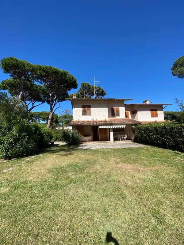 casa indipendente in vendita a Grosseto in zona Principina a Mare