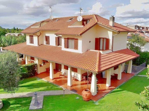 casa indipendente in vendita a Grosseto in zona Alberese