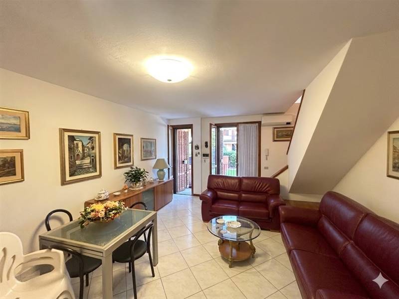 casa indipendente in vendita a Grosseto in zona Principina a Mare