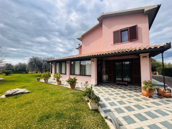 casa indipendente in vendita a Grosseto in zona Orcagna