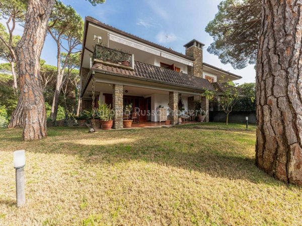 casa indipendente in vendita a Grosseto in zona Principina a Mare