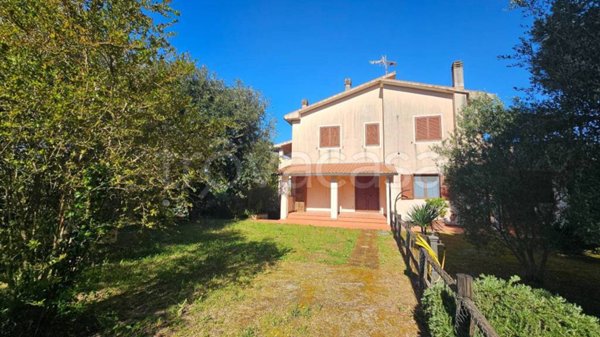 casa indipendente in vendita a Grosseto in zona Alberese