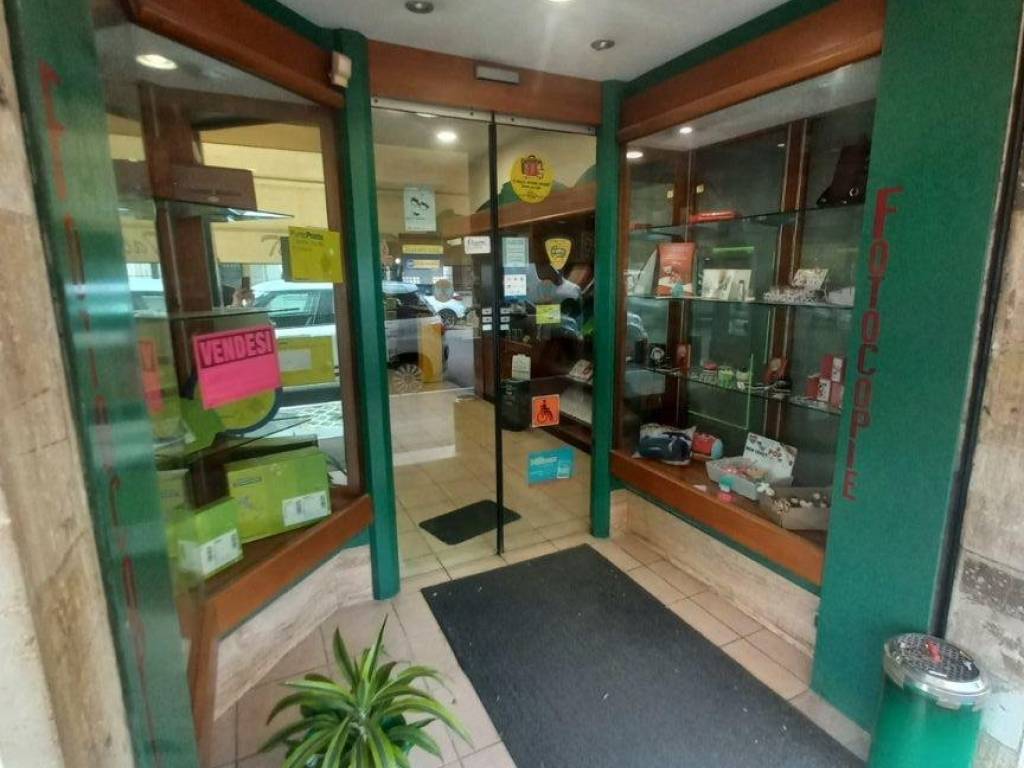 negozio in vendita a Grosseto in zona Centro Città