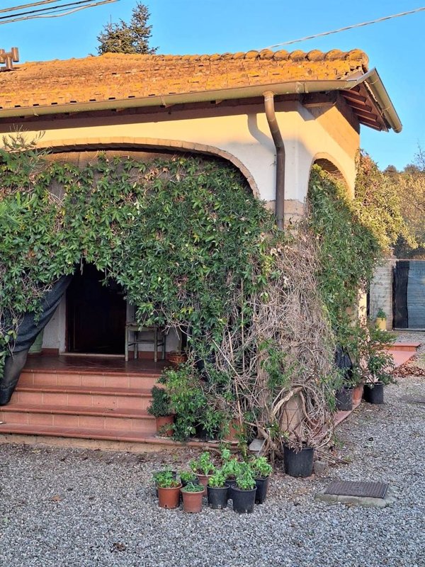 casa indipendente in vendita a Grosseto in zona Braccagni